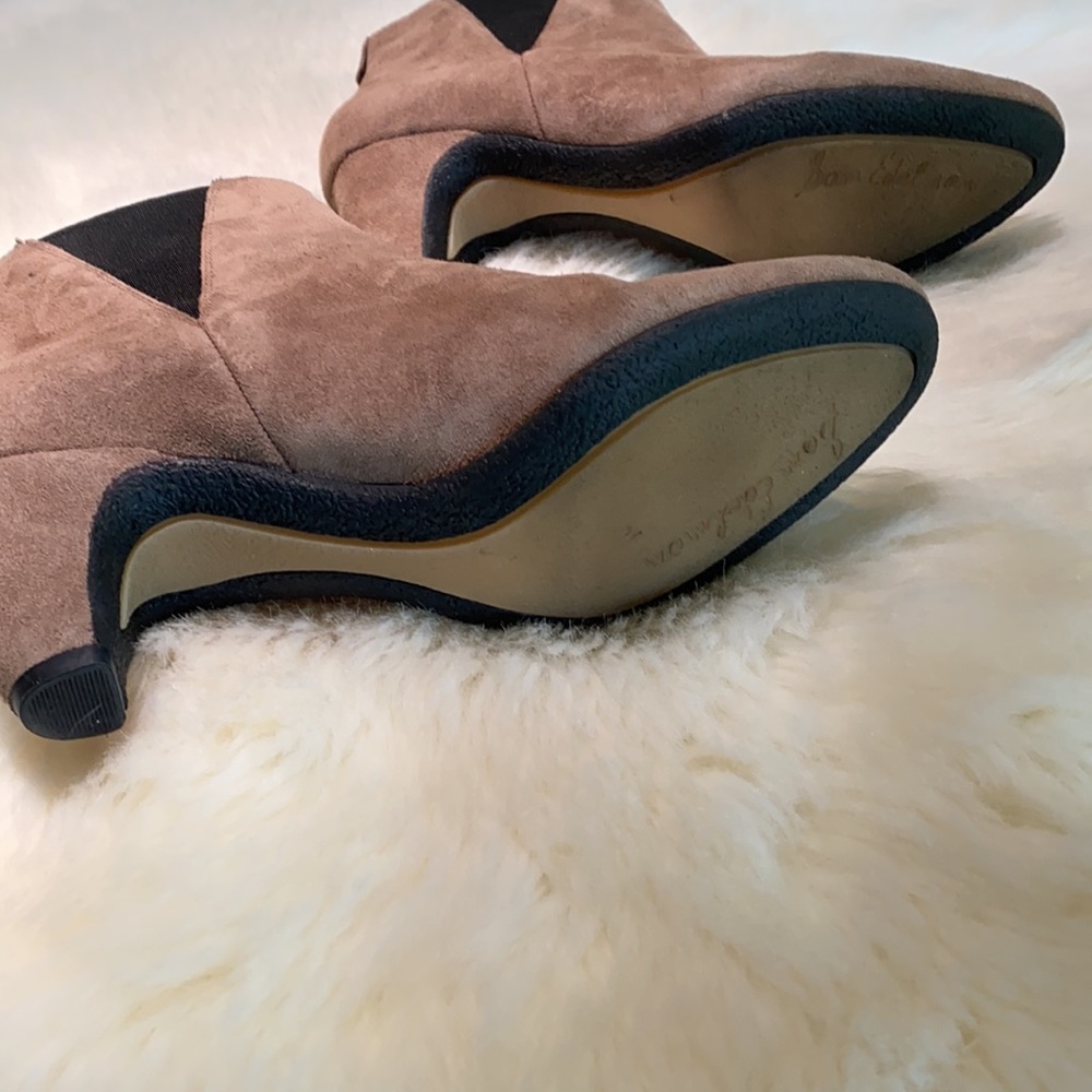 Sam Edelman Morillo Tan Suede Ankle Boots | Size 7.5 - Picture 4 of 5